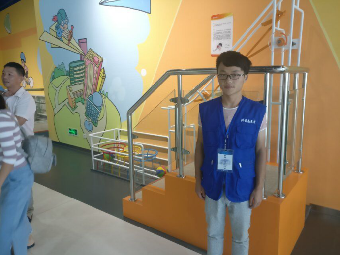 汽车工程系开展滁州科技馆志愿活动4.png
