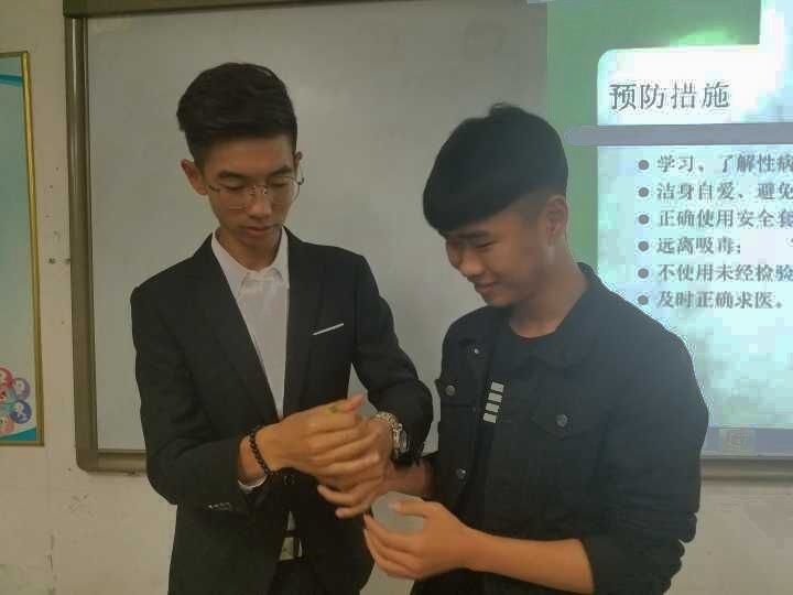红十字会举办同伴教育培训1.jpg